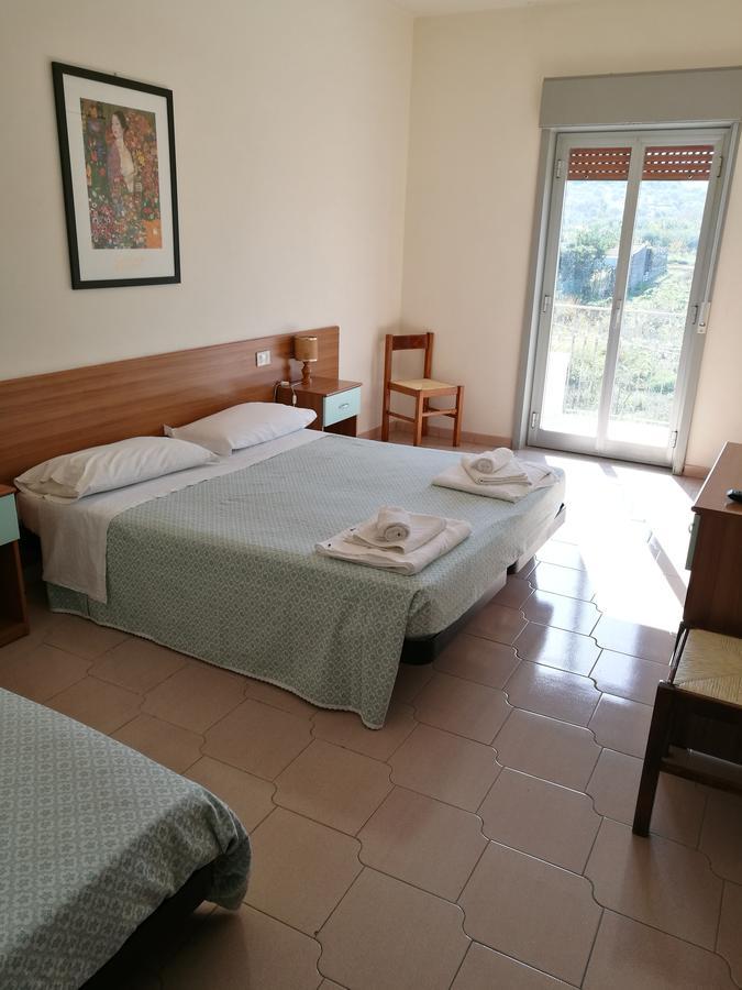 Hotel Royal Cattafi San Filippo del Mela エクステリア 写真