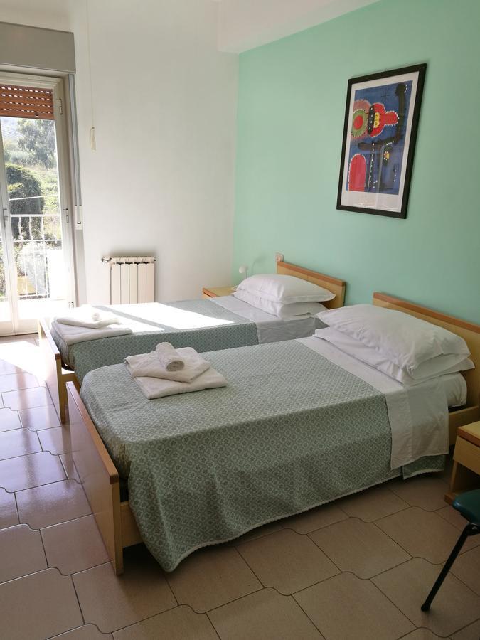 Hotel Royal Cattafi San Filippo del Mela エクステリア 写真